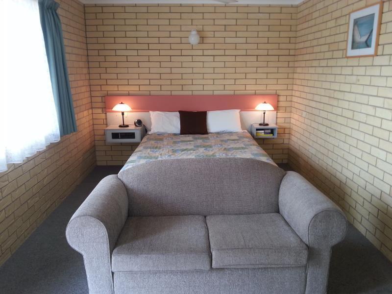 Beachside Motor By Golden Chain 3*